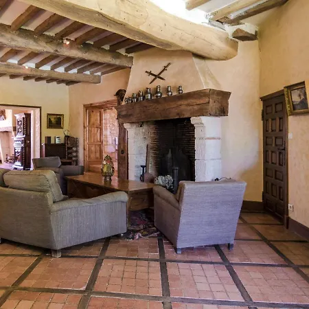 Holiday home Charming In With Pool Sourzac