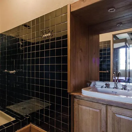 Mansion In With Private Pool 別荘